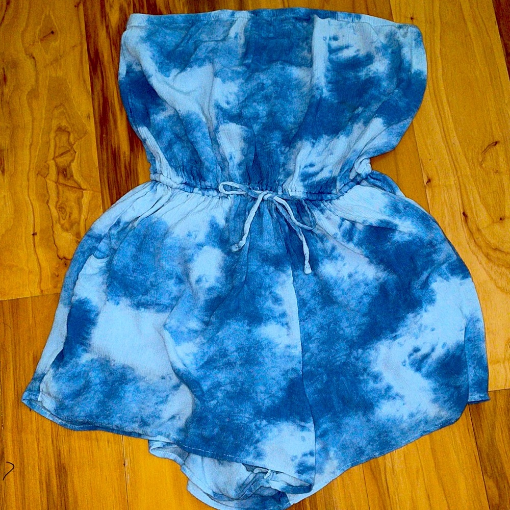 Strapless Hollister tie-dye romper beach cover-up